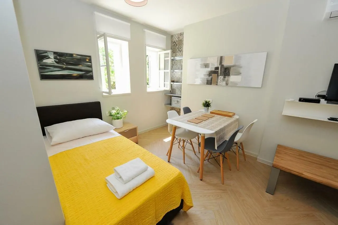 Studio Apartman Buba Apartment Split