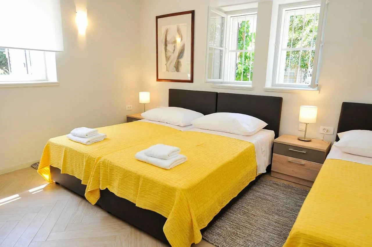 Studio Apartman Buba Apartment Split